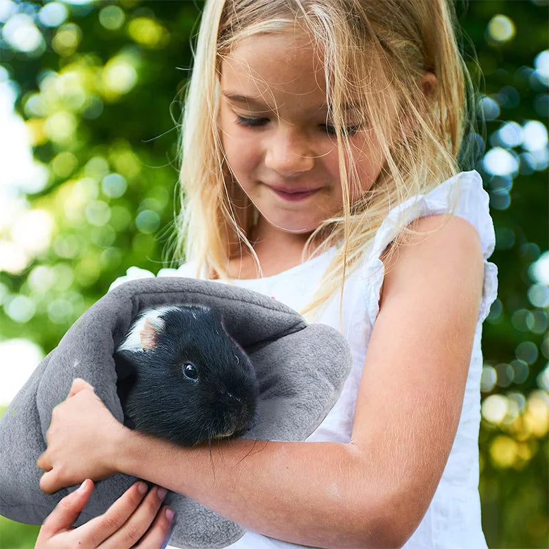 Guinea Pig Warm Bed Rabbit House Hamster Sleeping Bag Small Pet Item Cave Nest Soft Fleece Slippers Bed Guinea Pigs Assessories