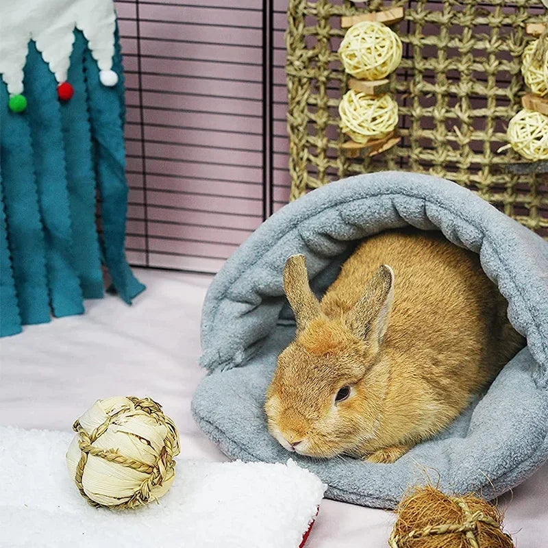Guinea Pig Warm Bed Rabbit House Hamster Sleeping Bag Small Pet Item Cave Nest Soft Fleece Slippers Bed Guinea Pigs Assessories